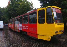 Реклама на львівському трамваї