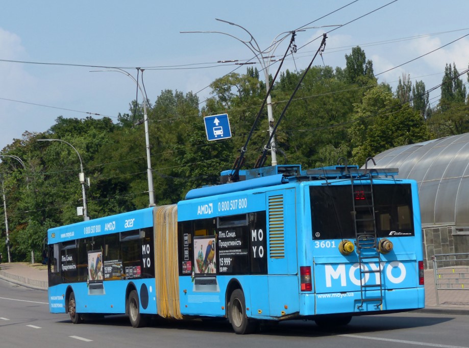 Реклама на троллейбусах Киев